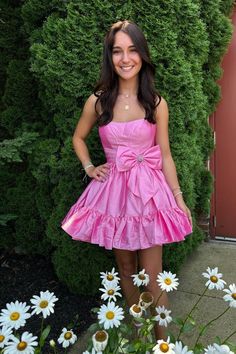 #HomecomingDressGoals #HocoDresses #HomecomingFashion #Prom2024Style #PinterestHocoInspo Prom Dress With Bow, Floral Print Prom Dress, Mini Homecoming Dress, Homecoming Dresses For Teens, Feather Prom Dress, Tiered Prom Dress, Printed Prom Dresses, Velvet Prom Dress, Mini Homecoming Dresses