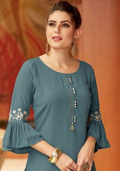 Casual Kurti, Designer Kurti Patterns, Simple Kurti Designs, Fancy Kurti, Long Kurti Designs