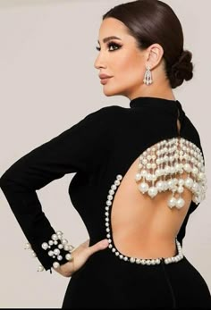 Kuwait Fashion, Chic Dress Classy, Dinner Dress Classy, African Print Dress Designs, Classy Casual Outfits, Fashion Attire, Designer Dresses Indian, Glam Dresses, Chic Fashion