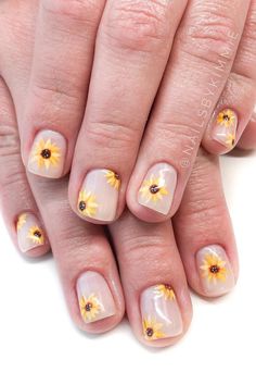 Sunflower Nails Short, Short Sunflower Nails, Sunflower Nails, Nail Care Tips, Trendy Nail Art, Art Trends, Trendy Designs, Nails Short, Nails On Fleek