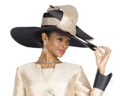 Elite Champagne h6114 gold brim hat Special Occasion Hats, Church Lady Hats, Church Suits And Hats, Ladies Dress Hats, Dressy Hats, Ponte Knit Dress, Women Church Suits, Occasion Hats, Couture Hats