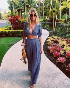 resort vacation outfits Mode Hippie, Outfit Chic, Outfit Trends, Mode Inspo, Weekend Wear, Maxi Skirts, Estilo Boho, Mode Inspiration, Vacation Outfits