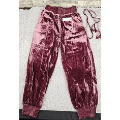 Anthropologie Gloria Crushed Velvet Smocked Waistband & Ankles Joggers Wine Burgundy Women's Xs Msrp $128.00 Id Store Med 21 - Po 1698 New With Original Tags (See Pics For Details / Some Stock Photos Used) Details: In An Array Of Harvest Hues, These Velvet Joggers Bring A Sumptuous Touch To Knit Sweaters And Graphic Tees Alike. Viscose, Nylon Smocked Waist Removable Belt Included Side Slant Pockets Pull-On Styling Imported Approximate Measurements: Waist: 12" Across Rise: 9" Inseam: 25" Crotch T Casual Velvet Bottoms For Spring, Casual Stretch Velvet Bottoms, Fitted Velvet Lounge Pants, Fitted Velvet Casual Bottoms, Fitted Casual Velvet Bottoms, Casual Velvet Bottoms For Winter, Casual Velvet Winter Bottoms, Casual Winter Velvet Bottoms, Casual Velvet Loungewear Pants