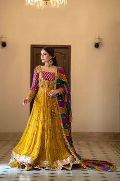 Lehenga Frock Yellow Bridal Dress Pakistani for Mehndi Mehandi Dress, Hijabi Bride, Mayon Dresses, Pakistani Mehndi Dress, Haldi Dress, Pakistani Traditional, Bridal Mehndi Dresses, Dress Pakistani, Moslem Fashion