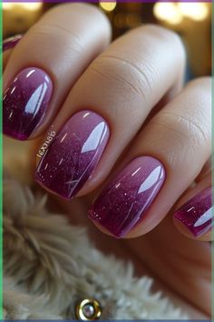 nails coffin xmas shape snowflakes snowflake inspo lastmmo mode2020 Purple February Nails, Ombré Nails Purple, Short Nails Purple Design, Natural Nail Ideas Polish, Short Nail Designs Ombre, Gel Nail Designs 2024, Nail Art For Vacation, New Nail Trends 2024, Nail Purple Design