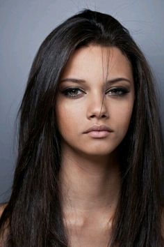 Sparrow Marina Nery, Olive Skin, Long Dark Hair, Brunette Girl, Fashion Photoshoot, Dark Hair, Pretty Face, Woman Face, Makeup Inspiration