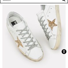 Golden Goose Gold Glitter Logo, Golden Goose Sneakers Outfit, Silver Glitter Heels, Golden Shoes, Glitter Logo, Golden Goose Superstar, Dr Shoes, Preppy Shoes, Goose Sneakers