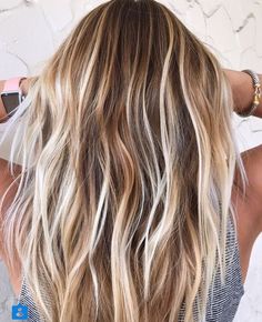 Summer 2020 Hair Color Trends, October Hair, Beachy Blonde Hair, Highlights White, Golden Blonde Hair, White Highlights