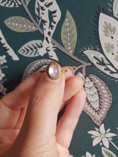 My items are not perfect. They are used, antique pieces.Fully Hallmarked; 1948. 9ct. Birmingham.   The moonstone is to die for. Stunning natural blue hue Ceylon moonstone  ( the expensive one not the cheap rainbow moonstone)  The band is in good condition; it's a stunning ring!  A working jeweller would be able to re-size it for you  NO DAMAGE / FLAWS NOTED  IT IS AN ANTIQUE/ VINTAGE PIECE SO WILL SHOW USE LOVELY USED CONDITION Retro Art Deco, Platinum Diamond Rings, Turquoise Bead Necklaces, Antique Ring, Moonstone Ring, Art Deco Style, Retro Art, Vintage Jewellery, Blue Hues