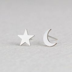 "I'm the type of woman that if i want the moon, I'll do it all by myself!" - Frida KahloThe Listing is for a Female Stainless Steel Sliver Tone Star-Moon Stud Earrings. Cute Mini Stud Earrings For Girls. Minimalist Jewelry. Excellent gift idea. They are about one centimeter tall. ___________________________ They come in a beautiful and elegant gift box. Order Now! Limited Quantities/Limited Edition.Get them fast... ready to ship in one to three business days. Thank you for shopping with us! ____ Moon Earrings Studs, Cute Stud Earrings, Moon And Star Earrings, Minimalist Earrings Studs, Fashion Star, Stacked Earrings, Moon Studs, Mini Studs, Minimalist Studs