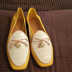 Beautiful And Comfortable Yellow Flats With Leather Sole And Round Toe, Yellow Round Toe Flats With Leather Sole, Yellow Closed Toe Loafers For Summer, Yellow Flat Loafers For Spring, Yellow Flats With Removable Insole, Yellow Slip-on Summer Loafers, Yellow Leather Flat Loafers, Yellow Summer Loafers With Flat Heel, Summer Yellow Loafers With Flat Heel