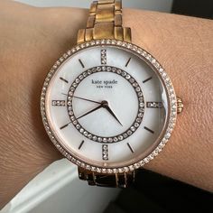 Rose Gold Watch . Gorgeous Watch , Will Need A New Battery Vintage Women Watch, Kate Spade Accessories, Rose Gold Watch, Vintage Women, Gold Watch, Accessories Watches, Mother Of Pearl, Womens Watches, Vintage Ladies