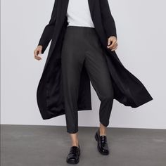 New Without Tags! Modern Hight Rise Pants From Zara. Metal Hood And Zip Closure. 65% Polyester, 33% Viscose, 2% Elastane. Color: Grey. Size 6 (28). Zara Pants, Pant Jumpsuit, Pants For Women, Zara, Size 6, Tags, Grey, Fast Delivery, Customer Support