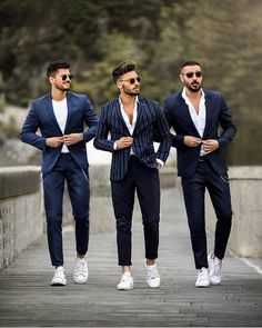 Choose 1, 2 or 3 🖤 @giuse_laguardia 📸 @luigi_lauro 📸 @fabrizioaldobelfiore 📸 Men's Smart Casual, Smart Casual Fashion, Terno Slim, Mens Fashion Suits Casual, Blazer Outfits Men, Fall Fashion Skirts, Formal Men Outfit, Suits Casual