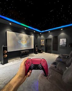 Home Cinema Setup! Chill Room Ideas, Games Room Inspiration, Small Game Rooms, Home Theater Room Design, Theater Room Design, Home Cinema Room, Chill Room, Video Game Rooms