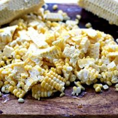 corn on the cob is cut up and ready to be eaten