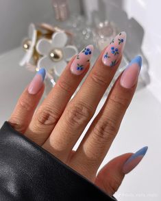 Simple Nail Art Summer Nails, Simple Summer Nail Ideas 2024, Vacations Nails, Almond Nail Ideas Summer, Summer Nail Inspo Simple, Summer Nail Aesthetic, Elegance Nails, 2016 Nails, Decoration Nails