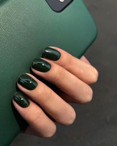 Nails Dark Green, Dark Green Nail Polish, Kutek Disney, Nails Dark, Green Nail Designs, Nagel Tips, Green Nail Polish