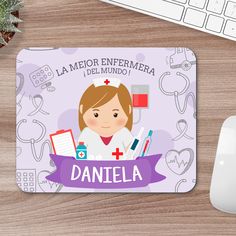 a mouse pad with an image of a nurse on it and the words,'la meror enermeria del mundo '