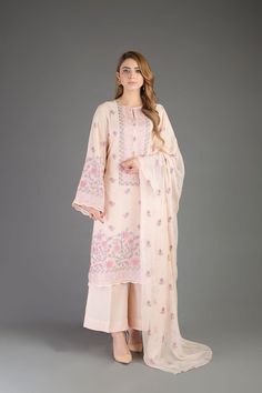 Bareeze Gul Rung Bnl984 Peach Collection 2021 Suits For Wedding, Pakistani Designer Suits, Gul Ahmed, Peach Dress, Designer Dresses Casual, Casual Home, Ladies Clothing, Lawn Suits, Pakistani Designers