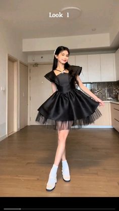 Gaun Dress, Black Things, Girl Group, Fashion Dresses, Bts, Fashion Outfits