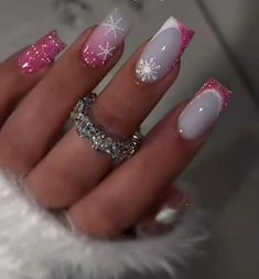 Xmas Nails Pink, Snowflake Nails Simple, Pink Christmas Nails Acrylic, Winter Sparkle Nails, Winter Glitter Nails, Jennifer Nails, Fancy Nail Art, Acrylic Toe Nails