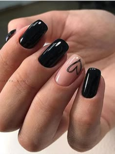 valentine's day nails black Black And White Nail, Valentine Nail Art, February Nails, Her Nails, Cute Gel Nails, White Nail, Short Acrylic Nails Designs, Heart Nails, Short Acrylic Nails