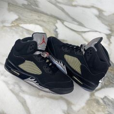 ad eBay - Find many great new & used options and get the best deals for Air Jordan 5 Retro OG Black Metallic 2016 - Size 12 - 845035-003 - Used - Men’s at the best online prices at eBay! Free shipping for many products! Jordan 5 Retro, Air Jordan 5 Retro, Retro Tops, Air Jordan 5, Mid Top, Jordan 5, Republic Of The Congo, Black Metallic, Adidas Yeezy