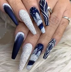 #nails #nailsideas #nailsdesign #nailsart #summernails #summernail #nail #naildesigns #nailart #nailsinspiration #nailsacrylic #acrylicnaildesigns #cutenailsacrylic #coffin nails Blue Christmas Nails, Sugar Nails, Nails 2018, Red Christmas Nails, Cute Christmas Nails, Winter Nails Acrylic, Christmas Nail Art Designs, Stylish Winter Outfits, Christmas Nails Acrylic