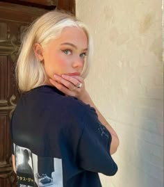 White Blonde Hairstyles, Scandinavian Hairline Blonde Trend, Short Bleached Hair Ideas, Short Bleach Blonde Hair, Silvery Blonde Hair, Bombshell Hair, Uk Summer, White Blonde Hair, Sweet Summertime