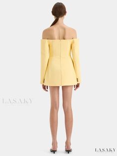 Off Shoulder Backless Mini Dress for Women Chic Strapless Mini Dress For Fall, Chic Yellow Off-shoulder Mini Dress, Blazer Dress For Women, Blazer Mini Dress, Backless Mini Dress, New Dresses, Modern Dress, Style Looks, Long Sleeve Mini