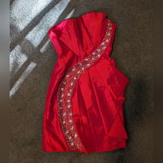 Size Small, New, Beautiful Elegant Red Strapless Homecoming Dress, Red Sleeveless Mini Dress For Prom, Red Sleeveless Prom Mini Dress, Glamorous Red Mini Dress For Homecoming, Red Sleeveless Mini Dress For Red Carpet, Red Sleeveless Mini Dress For Homecoming, Red Strapless Dress For Spring Prom, Red Fitted Glamorous Strapless Dress, Red Strapless Dress For Homecoming