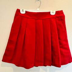 Nwt Tennis Style Skirt Side Zip And Pockets Close Up Pics Are A Better True Color And Texture Dark Deep Red Petite Waist 16” Length 18.5” Fully Lined Black And White Plaid Skirt, Red Pleated Skirt, Olive Green Skirt, Girly Preppy, Chevron Skirt, Plaid Wool Skirt, Vegan Leather Skirt, Tennis Style, Beige Skirt