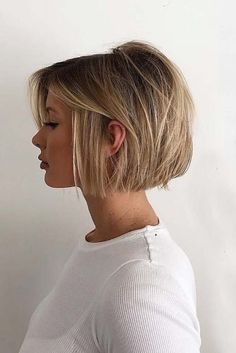 Graduation Haircut, Bob Cut Hair, Brunette Short, Medium Bob Haircut, Creative Hair, Bob Hair