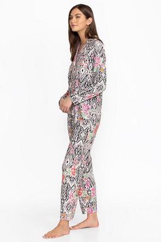 Designed for comfort and style, the Carly PJ Set is crafted from a soft cotton blend. Featuring a long sleeve button-front and coordinating wide-leg pants with a comfortable elastic waist, these pajamas are embellished with celestial icons for a dreamy look. Pair with a cozy robe and matching slippers for a night in. Johnny Was Women's The Carly Pajama Set in Azzie Flower, Size Large, Cotton Celestial Icons, Matching Slippers, Boho Chic Outfits, Button Front Top, Women's Blouses, Chic Outfit, Embroidered Jeans, Pj Sets, Johnny Was