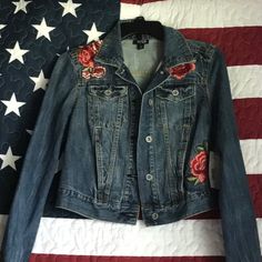 Stylish And Adorable Fitted Winter Denim Jacket With Floral Embroidery, Fitted Denim Jacket With Floral Embroidery For Winter, Embroidered Long Sleeve Denim Jacket For Fall, Fitted Embroidered Spring Outerwear, Embroidered Fitted Casual Outerwear, Fitted Denim Outerwear With Floral Embroidery, Casual Embroidered Fitted Outerwear, Casual Fitted Embroidered Outerwear, Embroidered Jean Jacket