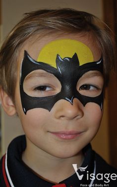 Batman Makeup, Superhero Face Painting, Batman Face, Halloween Makeup For Kids, Halloweenský Makeup, Bat Mask, Doll Face Paint