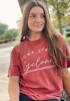 Cotton Slogan T-shirt For Fan Gear, Casual Text Print T-shirt For Fan Gear, Collegiate Cotton T-shirt With Slogan, Casual Slogan Tops For Fan Gear, School Shirt Designs, College Stuff, Iowa State Cyclones, Feminine Fashion, Basic Shorts