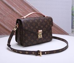 Louis Vuitton Monogram Canvas M40780 Crossbody Bag,Hand Bag Louis Vuitton Shoes Heels, Louis Vuitton Crossbody Bag, Louis Vuitton Shoes