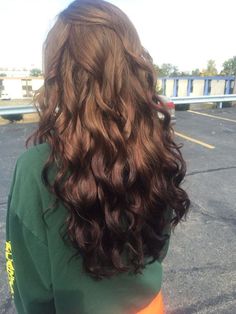 Hairstyles Headband, Brown Ombre Hair, Long Wavy Hair, Hair Inspo Color, Light Brown Hair, Long Curly, Brown Hair Colors