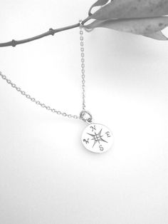 Minimal Necklace Silver, Valentine Gift For Daughter, Best Gift For Sister, Compass Jewelry, Jewelry Minimal, Compass Pendant, Bridemaids Gifts, Christmas Necklace, Minimal Necklace