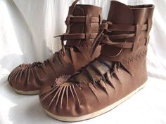 Leather Celtic Shoes higt Medieval Boots, Viking Shoes, Leatherworking Tools, Fairy Shoes, Vegetable Leather, Boots Vintage, Barefoot Shoes, Boot Bag, Male And Female