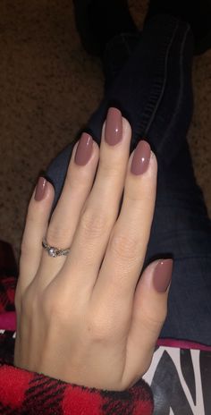 Soild Fall Color Nails, Dark Elegant Nails Classy, Nails Color For Pale Skin, Dark Nail Paint, Nail Colors For Pale Skin Fall, Elegant Nails Pale Skin, Light Shade Nails, Nail Color For Maroon Dress, Nails For Taupe Dress