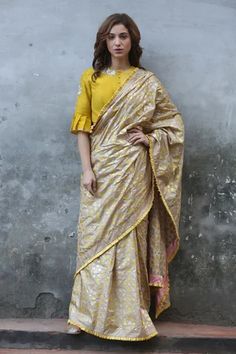 Shop for I am Design Beige Silk Printed Saree Set for Women Online at Aza Fashions Blouses Designs Latest, Gold Silk Saree, Bell Sleeves Blouse, Gold Saree, Print Saree, Beige Silk, Yellow Saree, Silk Ikat, Stylish Blouse Design