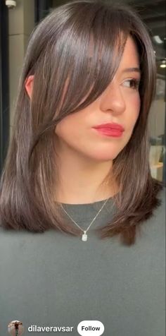 Oval Haircuts For Women, Wispy Face Framing Bangs Round Face, Haircut Ideas 2023 Women, Rounded Haircut Medium, Long Bob With Side Swept Bangs, Shoulder Length Hair For Oval Face, Short Hair Cuts For Thinner Hair, Midlength Haircuts Straight Hair, Clavicle Haircut