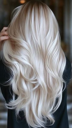 Platinum Blonde Hair Color Ideas Fresh New Look Balayage Platinum Blonde, Platnium Blonde Hair, White Blonde Balayage, Fall Blonde Hair, Blonde Hair Transformations