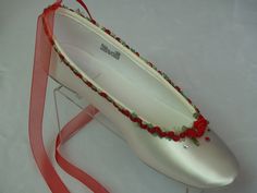 Beautiful & Delicate Wedding Flat Shoes for the holidays! Ivory/red trimmed, Red/red trimmed, Offwhite/red trimmed, White/red trimmed. SHOES CAN NOT BE RETURNED OR EXCHANGED, PLEASE CONFIRM YOUR SIZE FOR THESE PARTICULAR SHOES WITH MEASURING GUIDE PICTURE ABOVE, THEN CONTACT BEFORE OR AFTER LACING YOUR SHOES ORDER. THANK YOU! US Adults Sizes: 5, 5.5, 6, 6.5, 7, 7.5, 8, 8.5, 9, 9.5, 10, *11 & 12 (see notes below) *11 & 12 Regular and wide width incur an extra charge of $3.00 USD Outsi Wedding Red Flowers, Red Ballet Shoes, Ribbon Style, Delicate Wedding, Flower Flat, Ballet Style, Satin Hands, Wedding Red, Ship Wedding