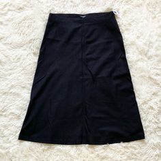 A Line Skirt (New With Tag) -Size: 10 -Brand: Gap -Measurements & Detailed Description: Please Refer To Pics -Color: Black -Fully Lined Pet/Smoke Free Home Denim Skirt Knee Length, Pink Tweed Skirt, Vintage Floral Skirt, Utility Skirt, Eyelet Skirt, High Rise Skirt, Tweed Skirt, Cargo Skirt, Gap Denim