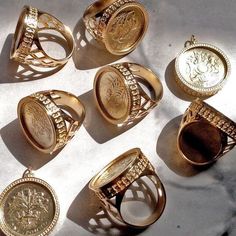 Coin Jewelry, Jewelry Inspo, Signet Ring, Bling Bling, Cute Jewelry, Gold And Silver, Ring Verlobung, Jewelry Inspiration, Beautiful Jewelry