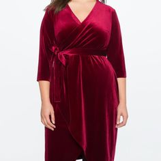 Brand New With Tags And The Perfect Wine Color! Crafted From Luxe (Stretchy) Velvet Fabric, This True Wrap Dress Moves With You - Combining Superior Elegance With Utmost Comfort. Black Midi Wrap Dress, Wrap Dress Outfit, Eloquii Dress, Dresses Velvet, Velvet Dress Casual, Velvet Wrap Dress, Velvet Clothes, Urban Outfits, Elegant Outfit